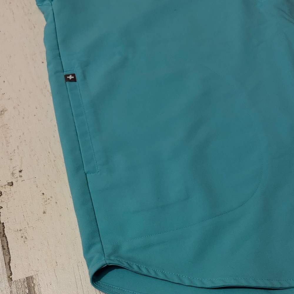 Figs Aqua Sleeveless Figs Top - Picture 2 of 10